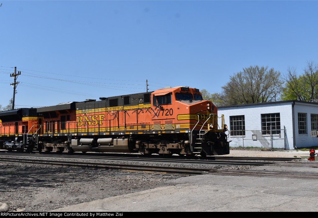 BNSF 7720